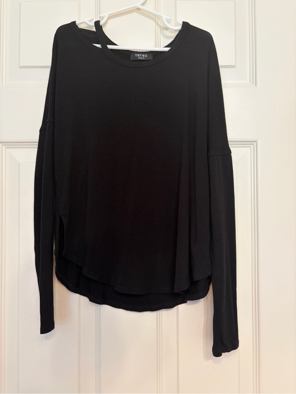 Terez kids black long sleeve drop shoulder top - Size M